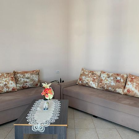 Ylli Cunaj Apartments ซารานเดอ ภายนอก รูปภาพ