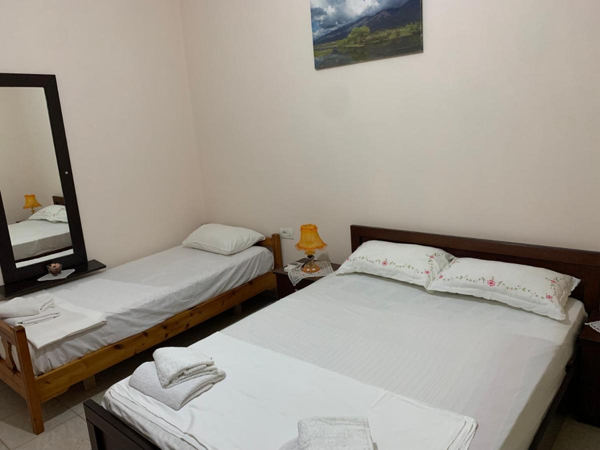 Ylli Cunaj Apartments ซารานเดอ ภายนอก รูปภาพ