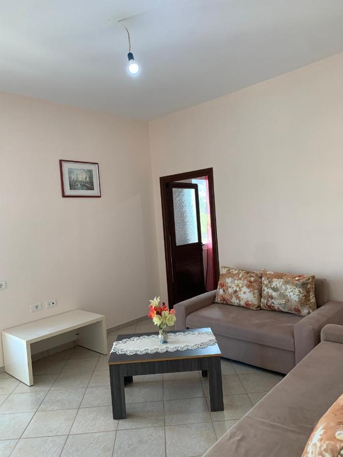 Ylli Cunaj Apartments ซารานเดอ ภายนอก รูปภาพ