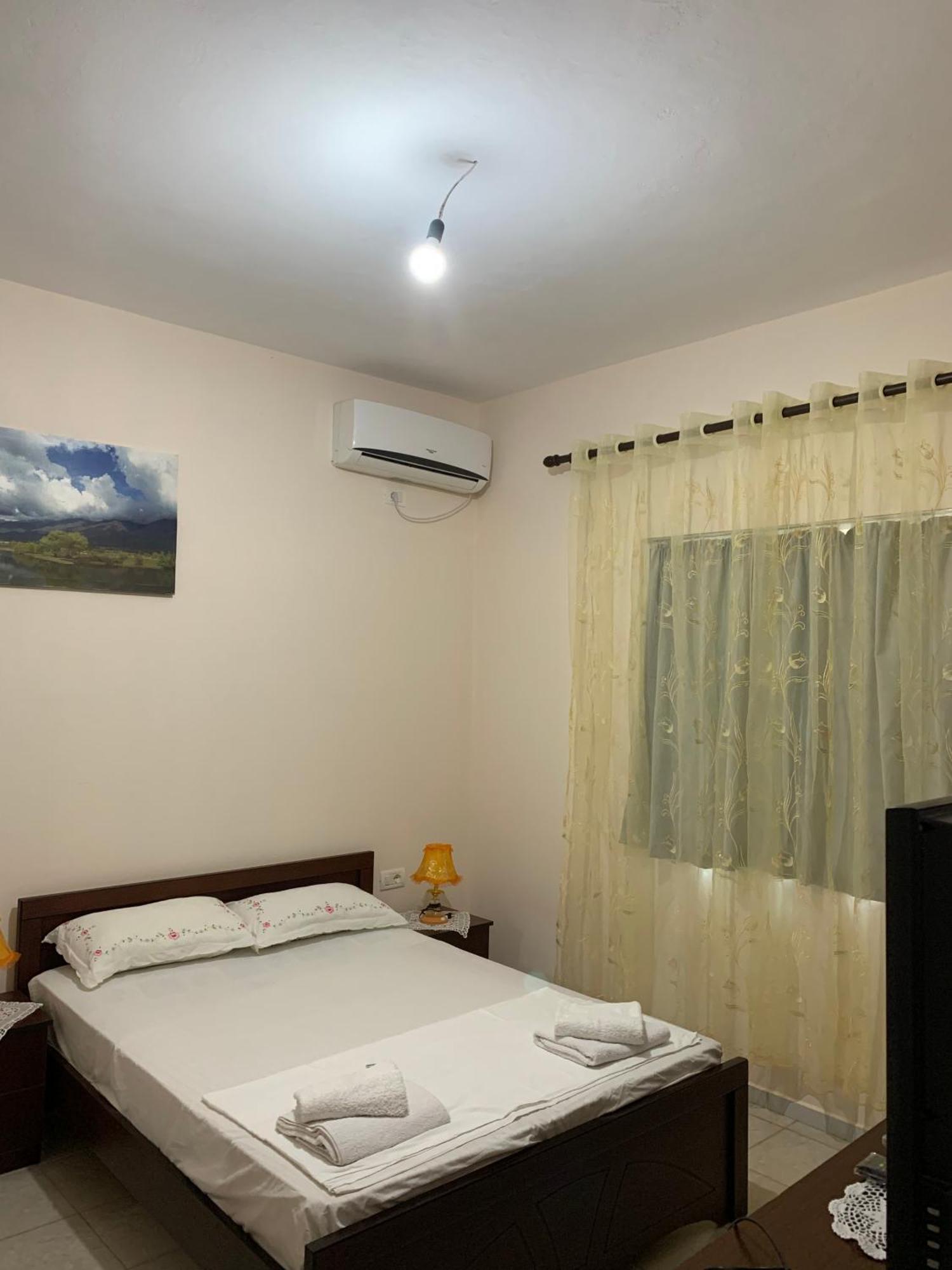 Ylli Cunaj Apartments ซารานเดอ ภายนอก รูปภาพ