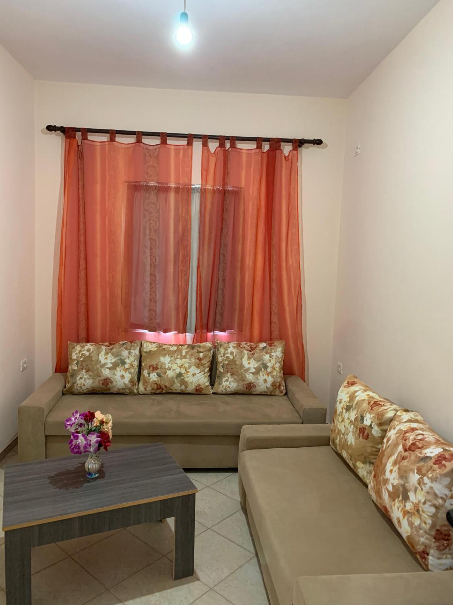 Ylli Cunaj Apartments ซารานเดอ ภายนอก รูปภาพ