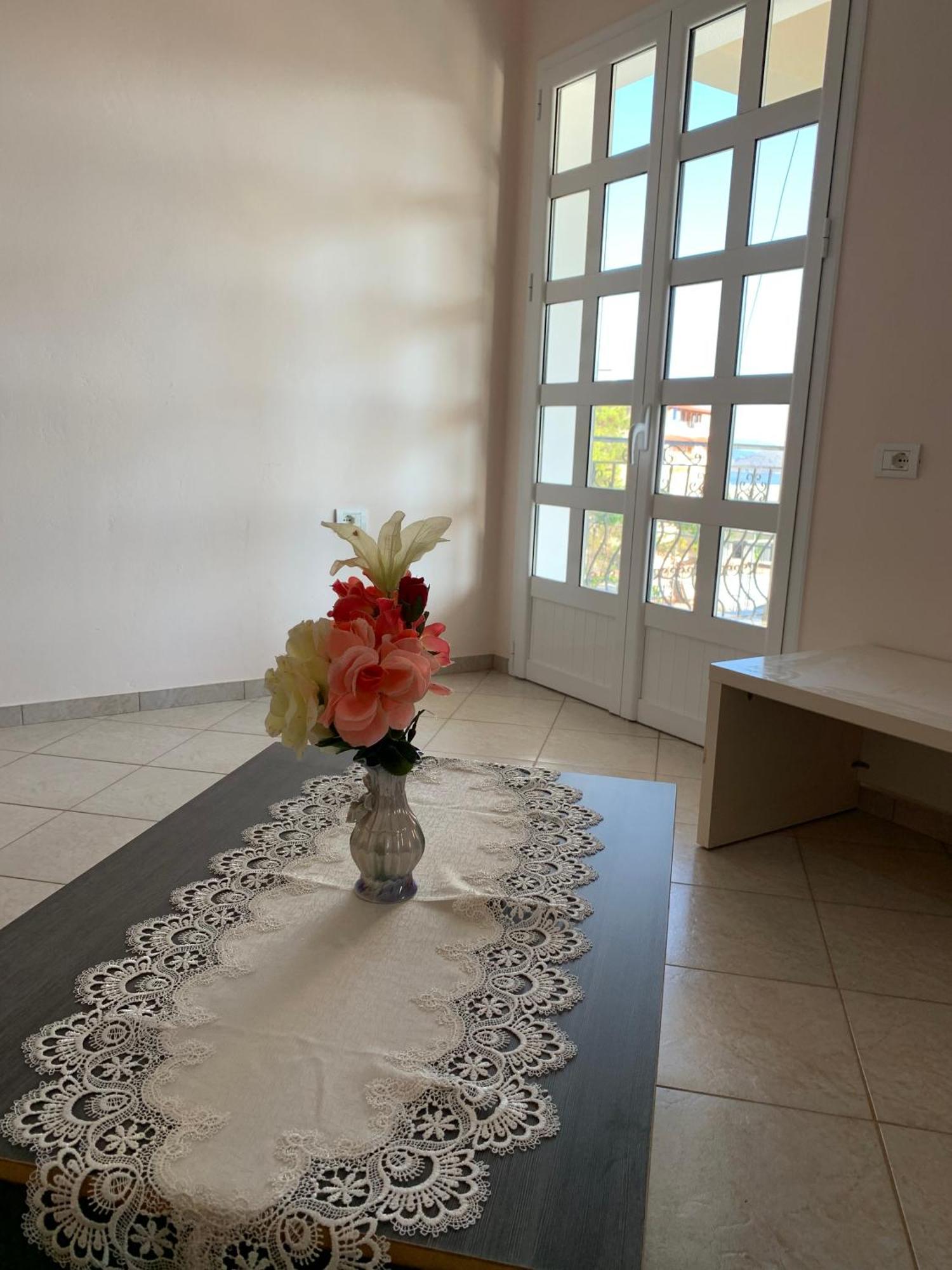Ylli Cunaj Apartments ซารานเดอ ภายนอก รูปภาพ